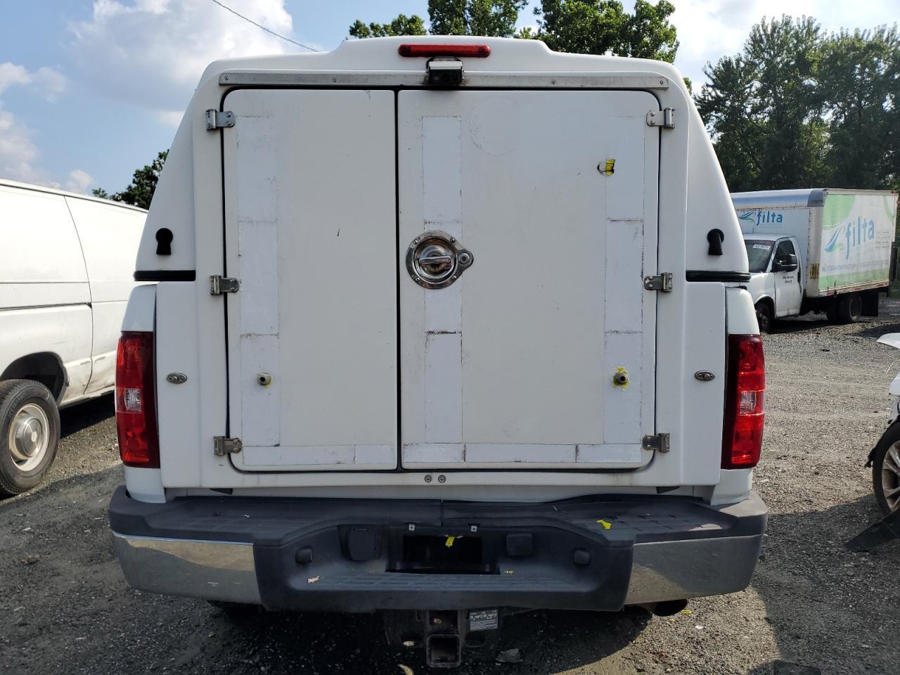 2014 Chevrolet Silverado K2500 Heavy Duty - Image 6