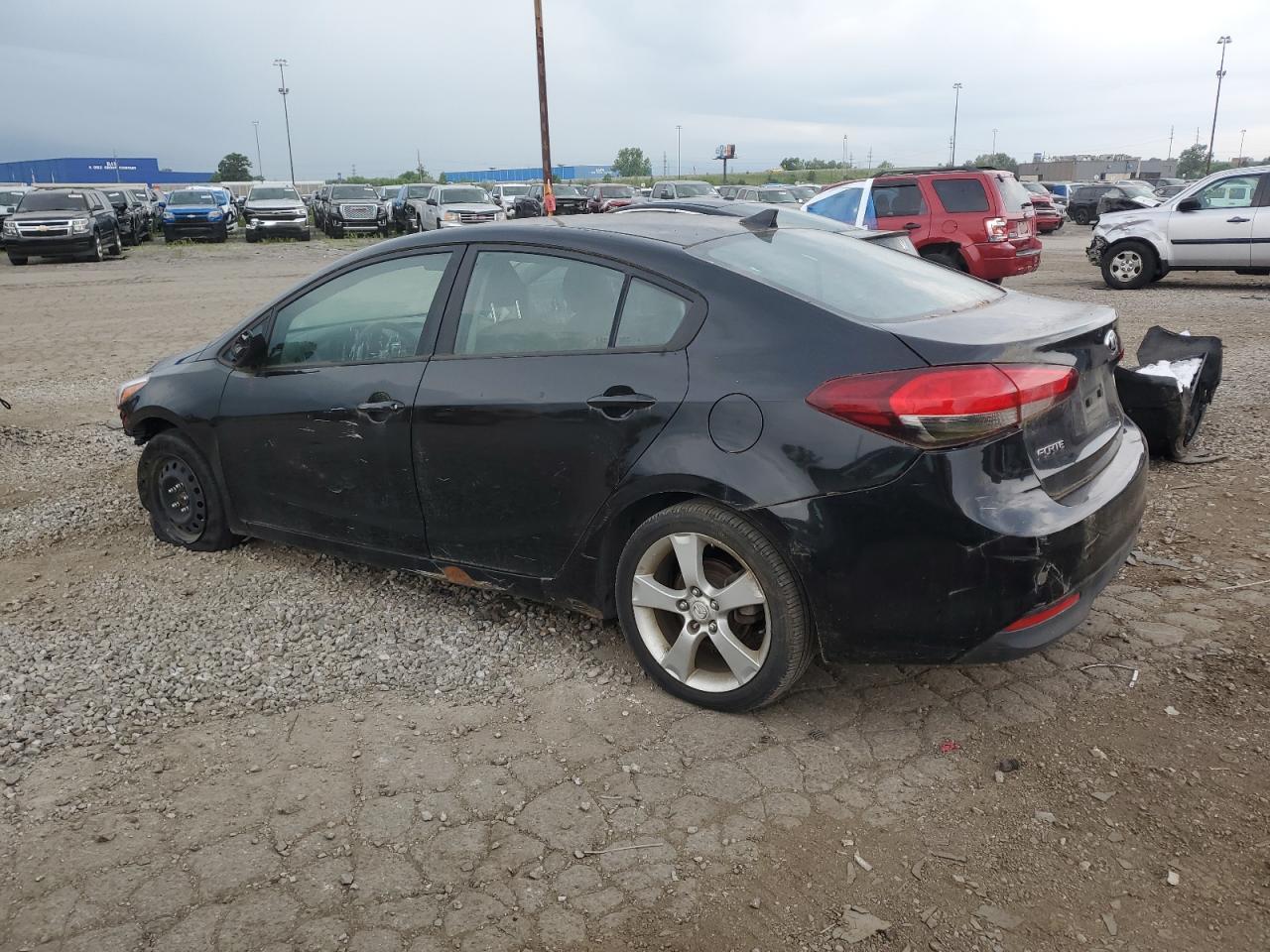 2017 Kia Forte Lx - Image 2
