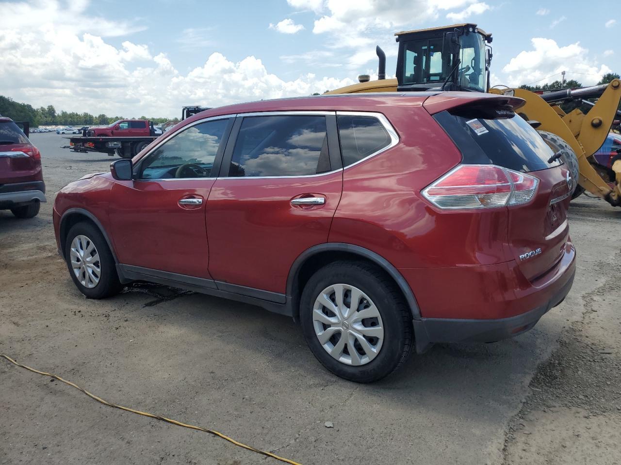 2015 Nissan Rogue S - Фото 2