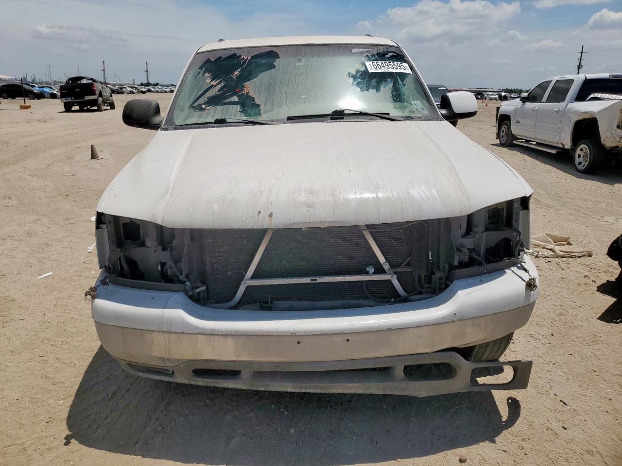 2003 GMC Yukon Xl C1500 - Фото 5