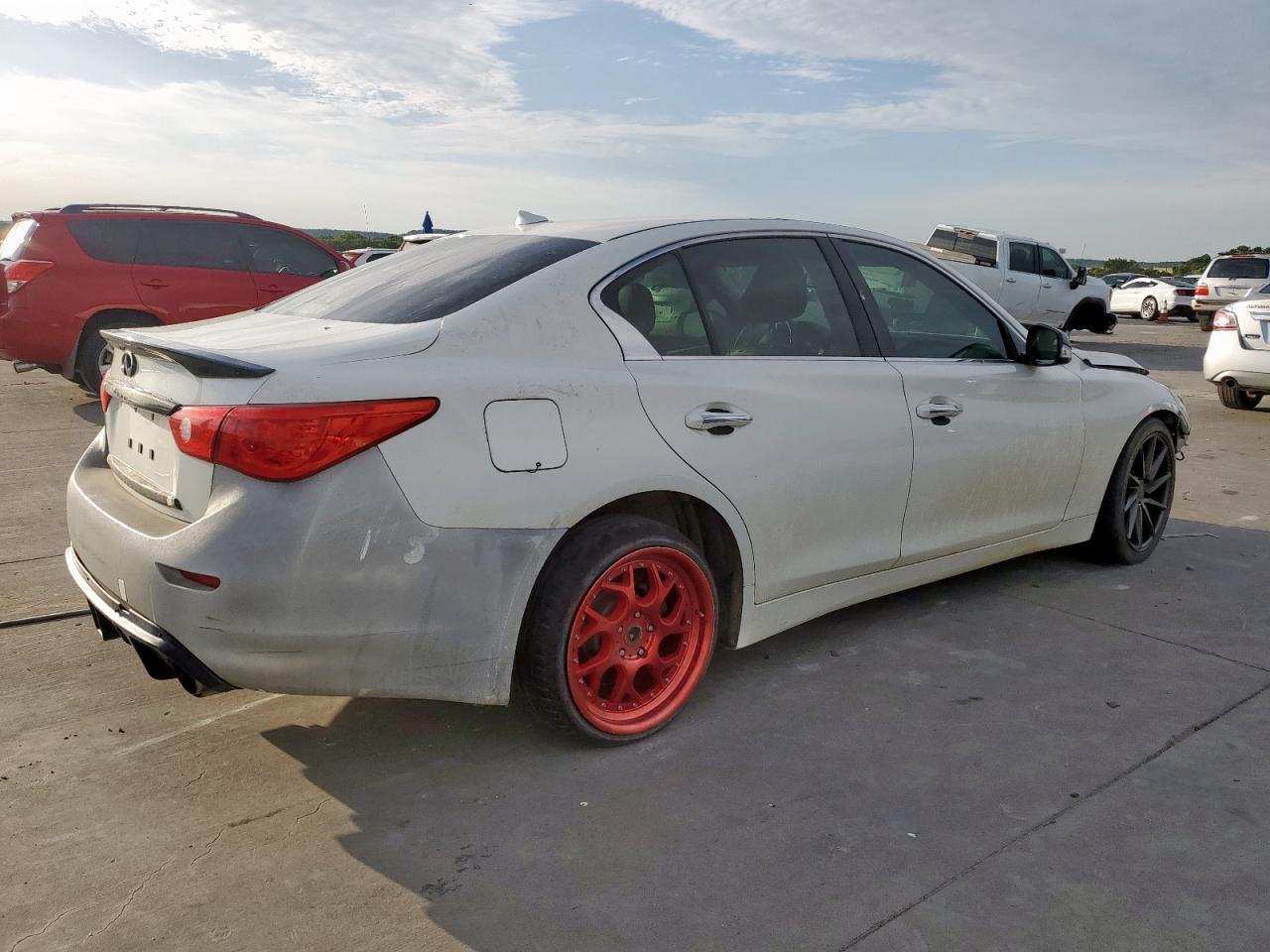 2016 Infiniti Q50 Premium - Фото 3