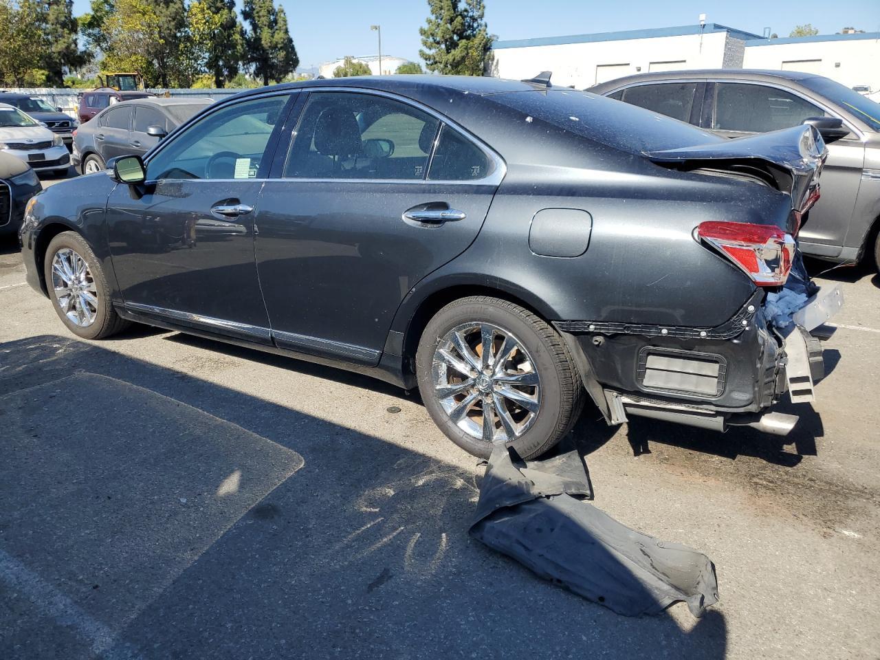 2011 Lexus Es 350 - Image 2