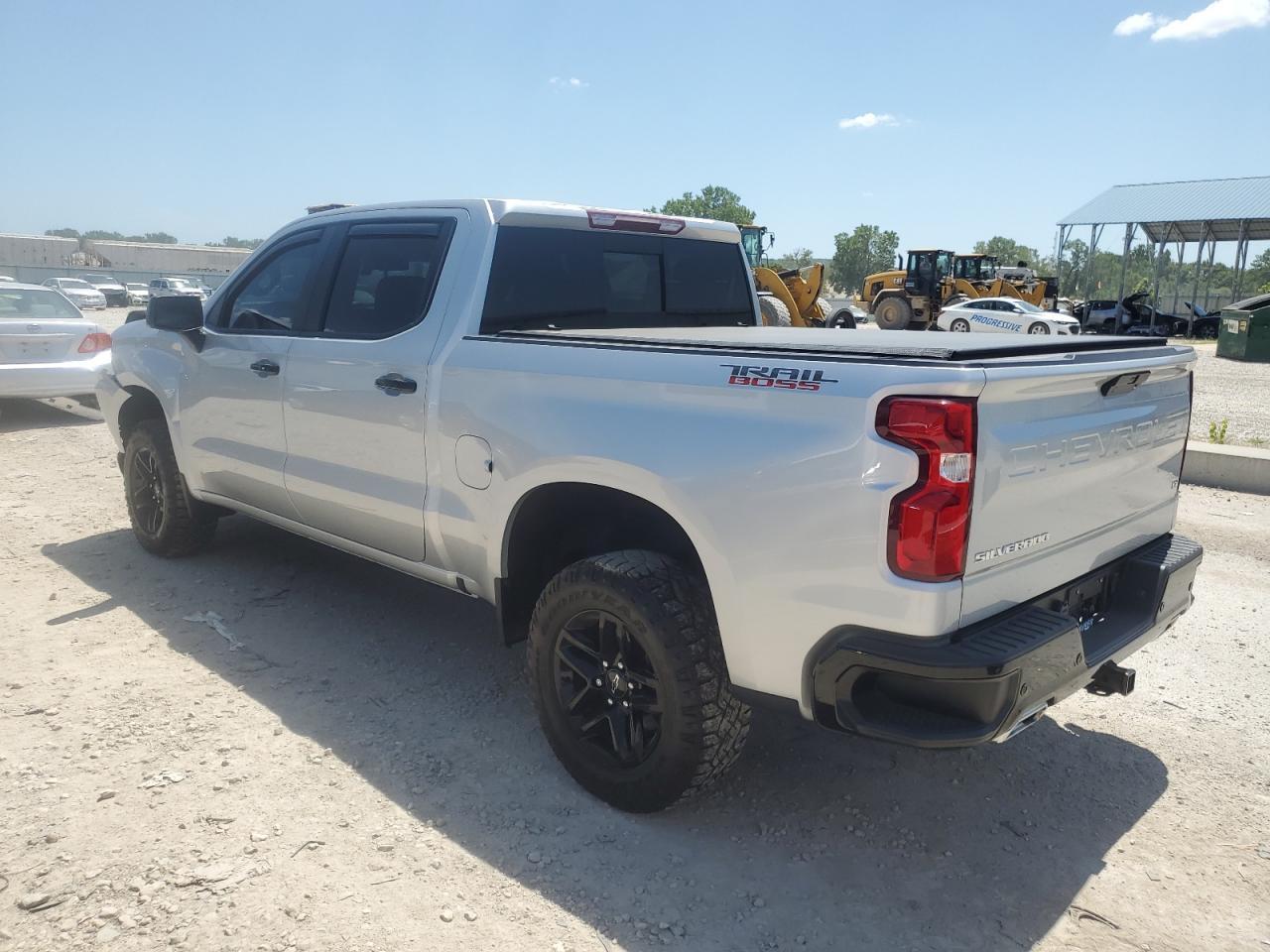 2021 Chevrolet Silverado K1500 Lt Trail Boss - Image 2
