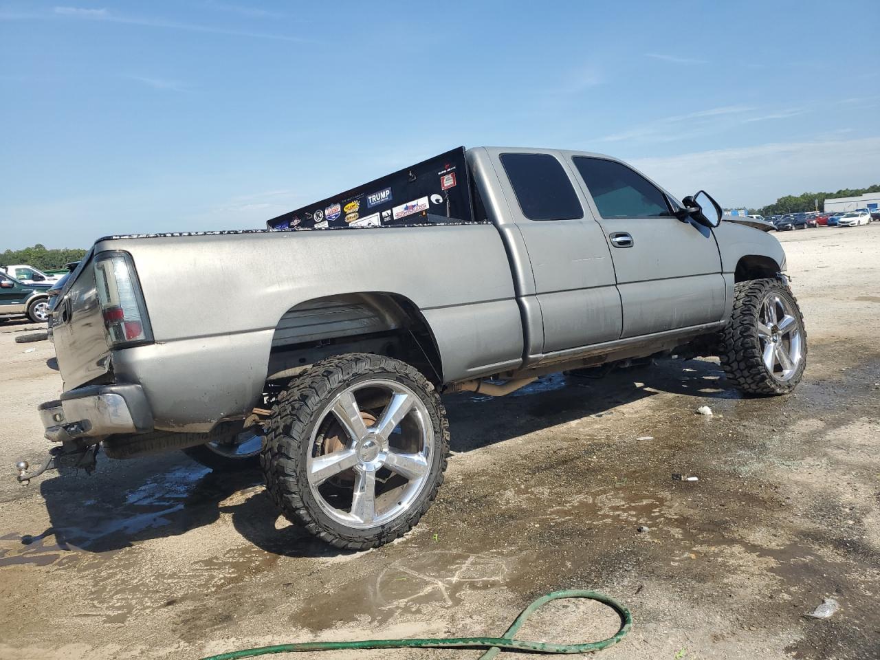 2006 Chevrolet Silverado K1500 - Image 3