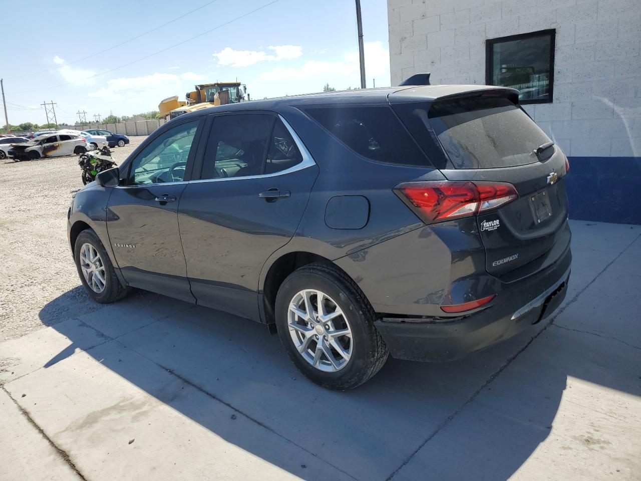 2022 Chevrolet Equinox Lt - Image 2
