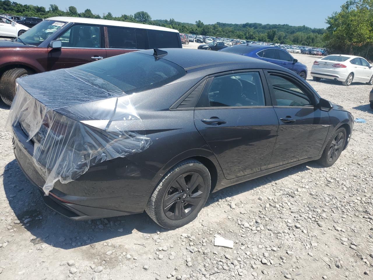 2021 Hyundai Elantra Sel - Фото 3