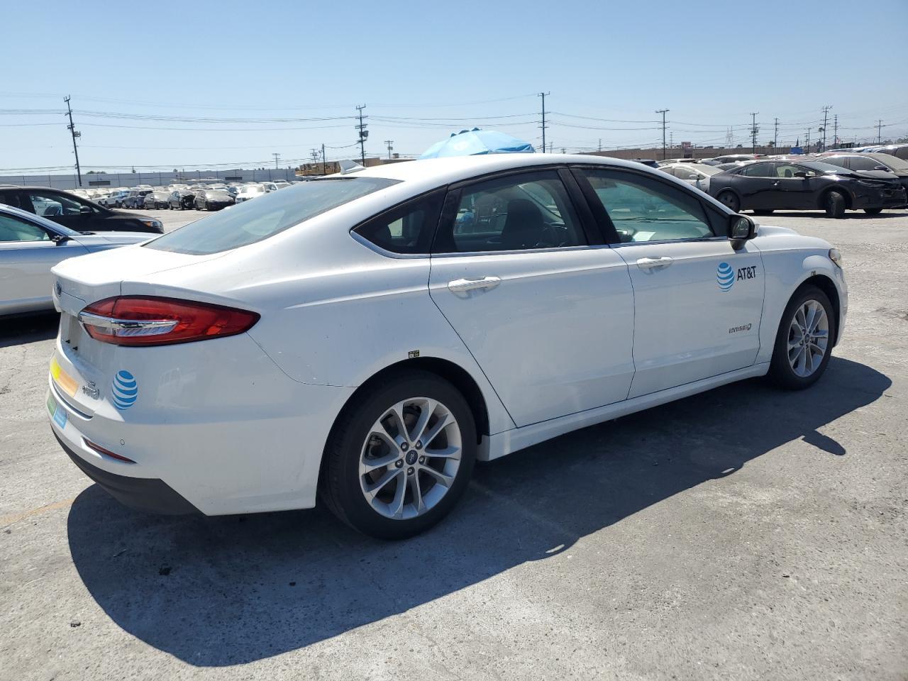 2019 Ford Fusion Se - Image 3