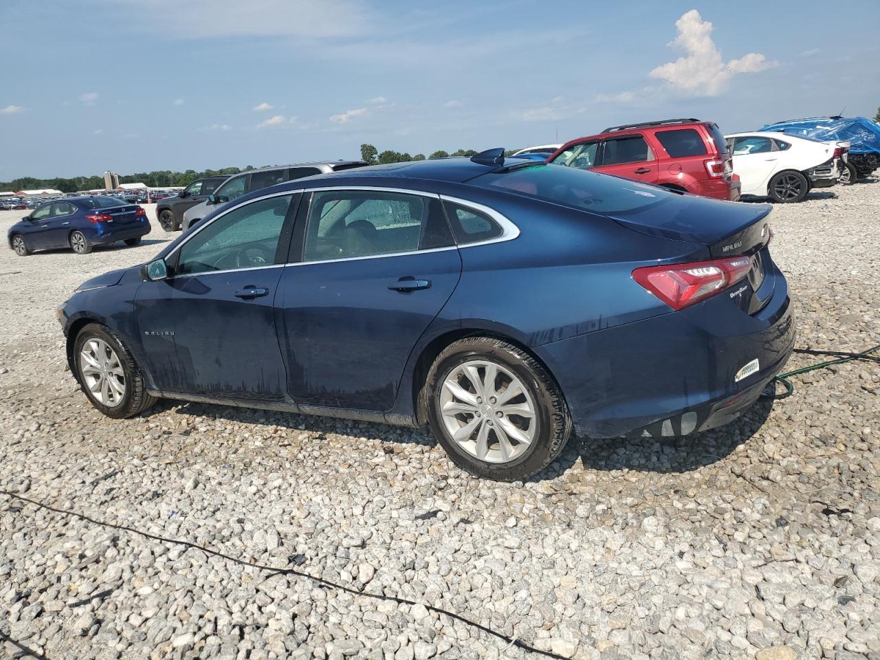 2020 Chevrolet Malibu Lt - Image 2
