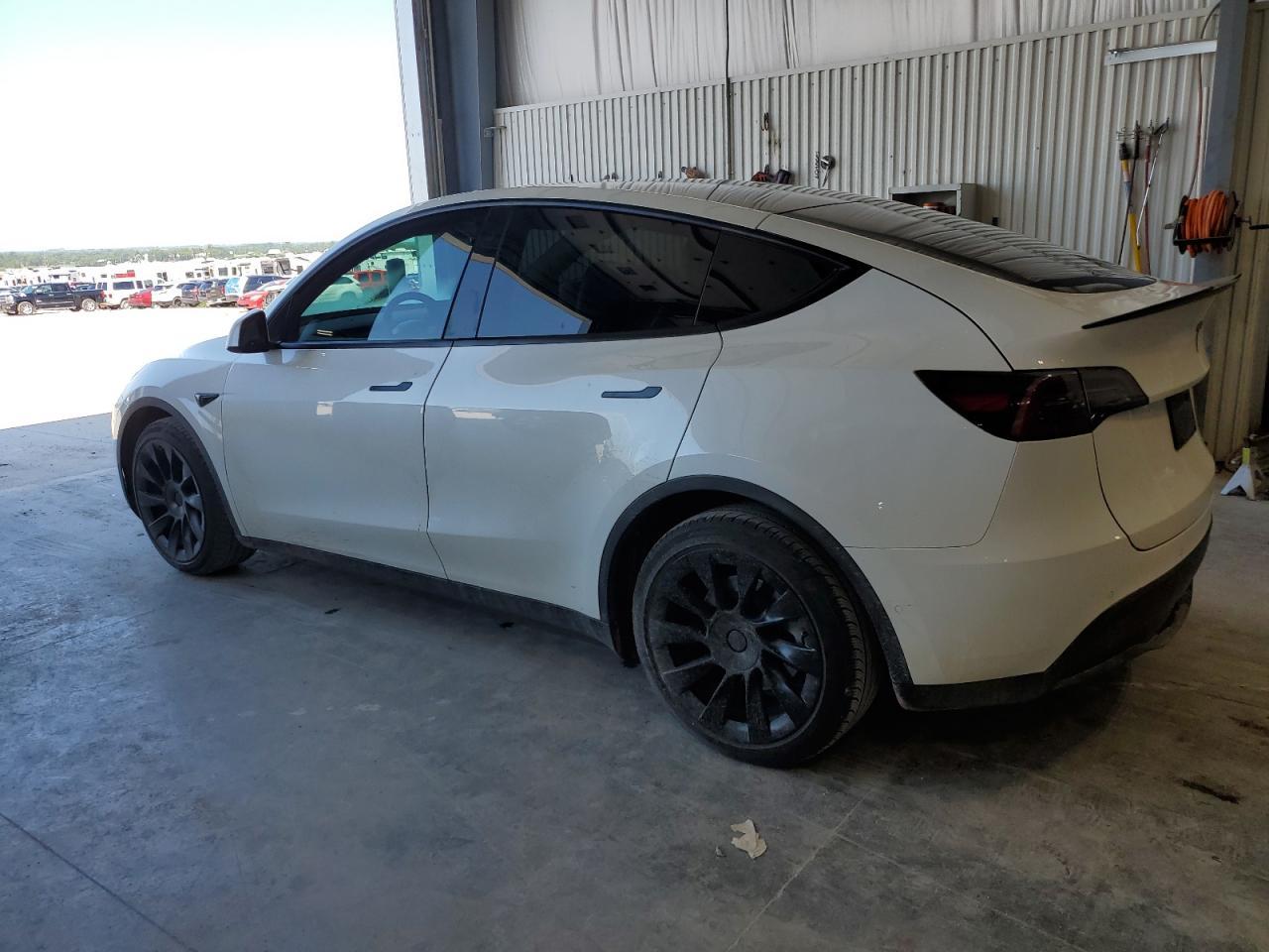 2021 Tesla Model Y - Фото 2