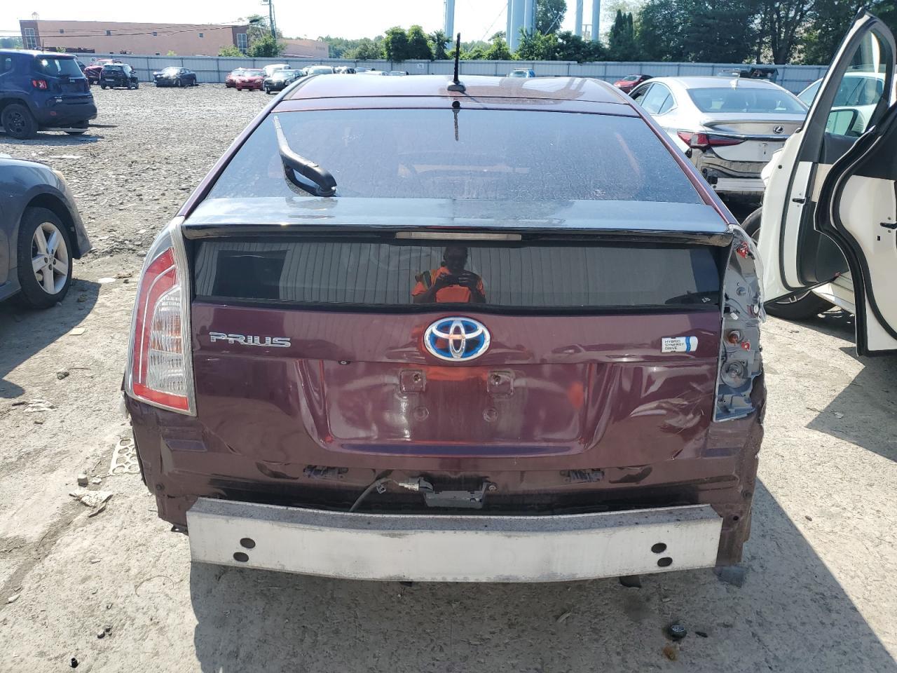 2013 Toyota Prius - Image 6