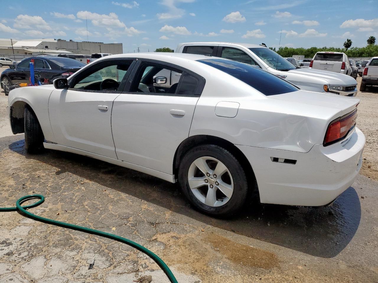 2014 Dodge Charger Sxt - Фото 2