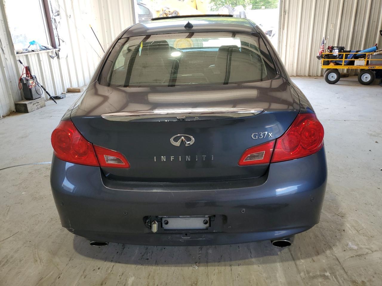 2010 Infiniti G37 - Фото 6