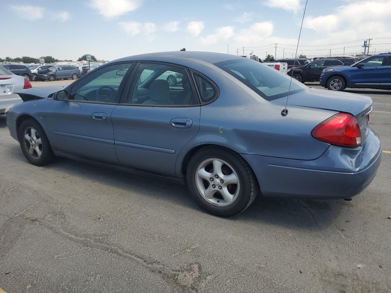 2000 Ford Taurus Ses - Фото 2