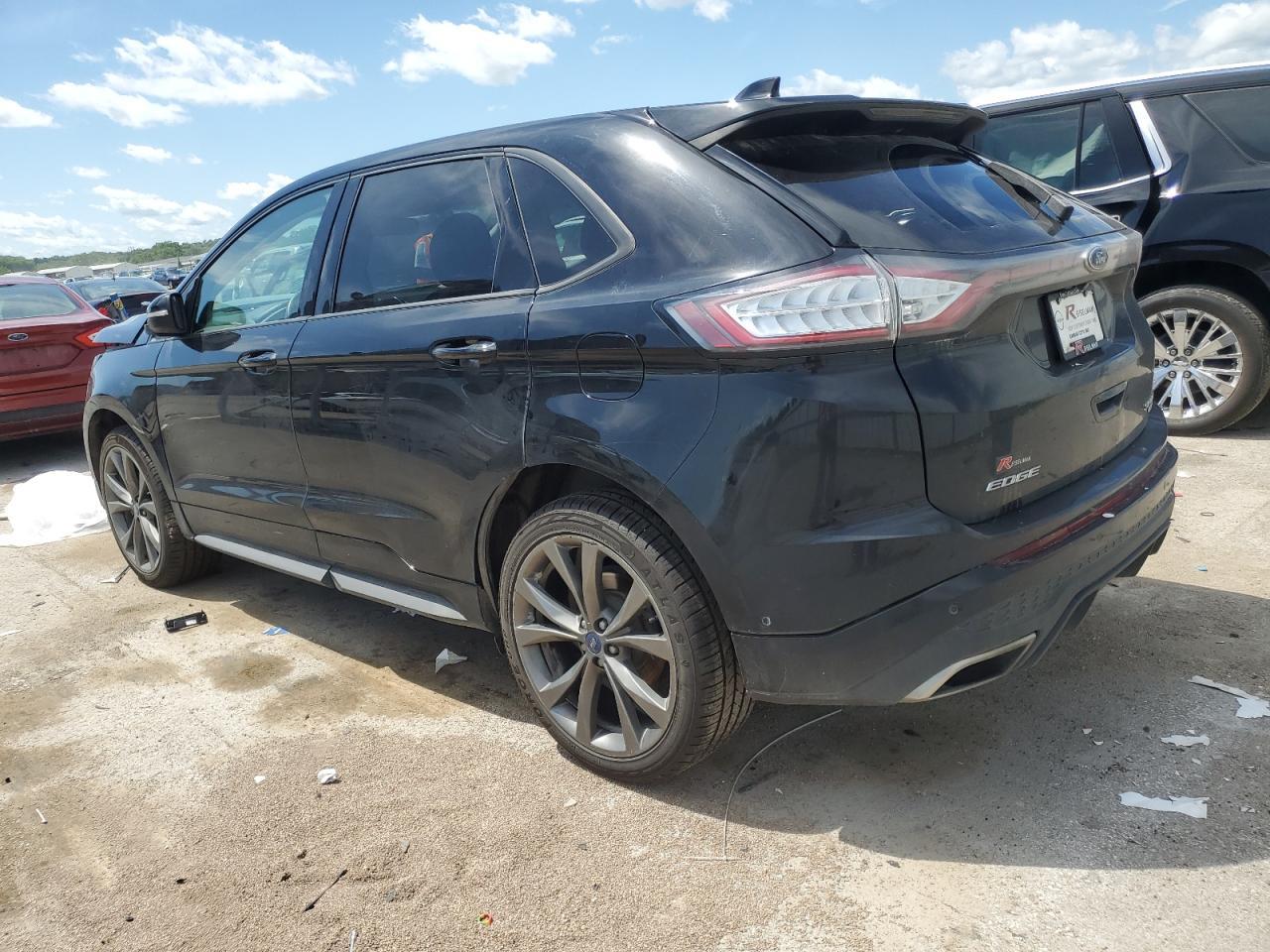 2018 Ford Edge Sport - Image 2