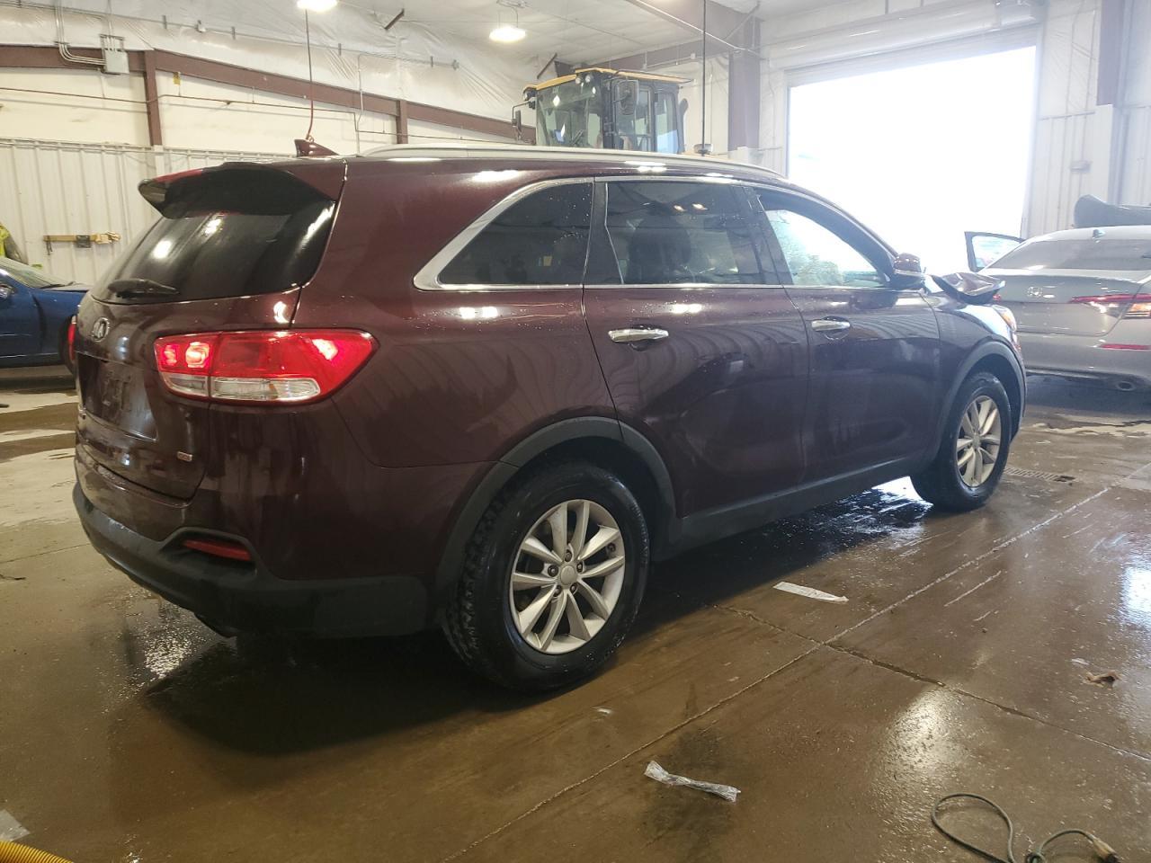 2018 Kia Sorento Lx - Image 3