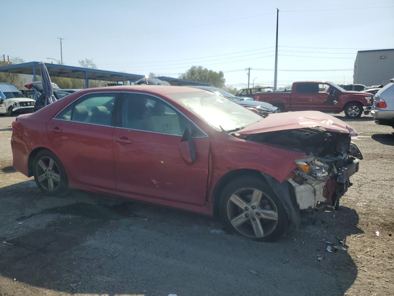 2014 Toyota Camry L - Image 4