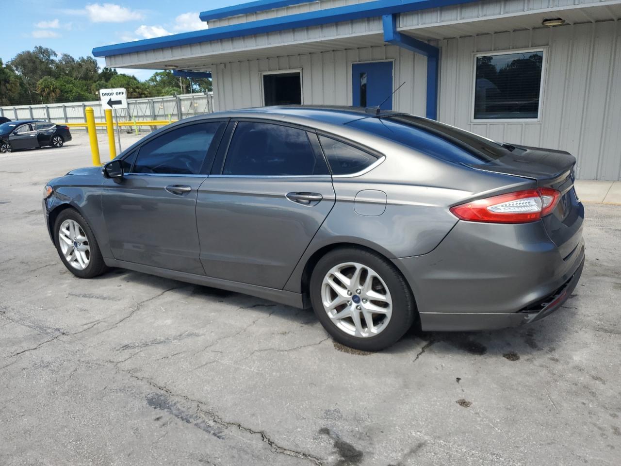 2014 Ford Fusion Se - Фото 2