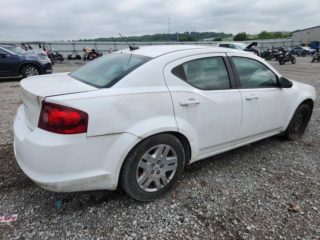 2011 Dodge Avenger Express - Фото 3