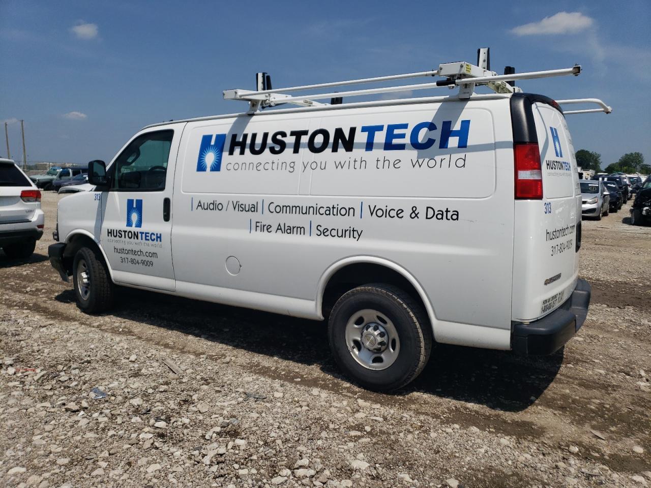 2020 Chevrolet Express G2500 - Фото 2