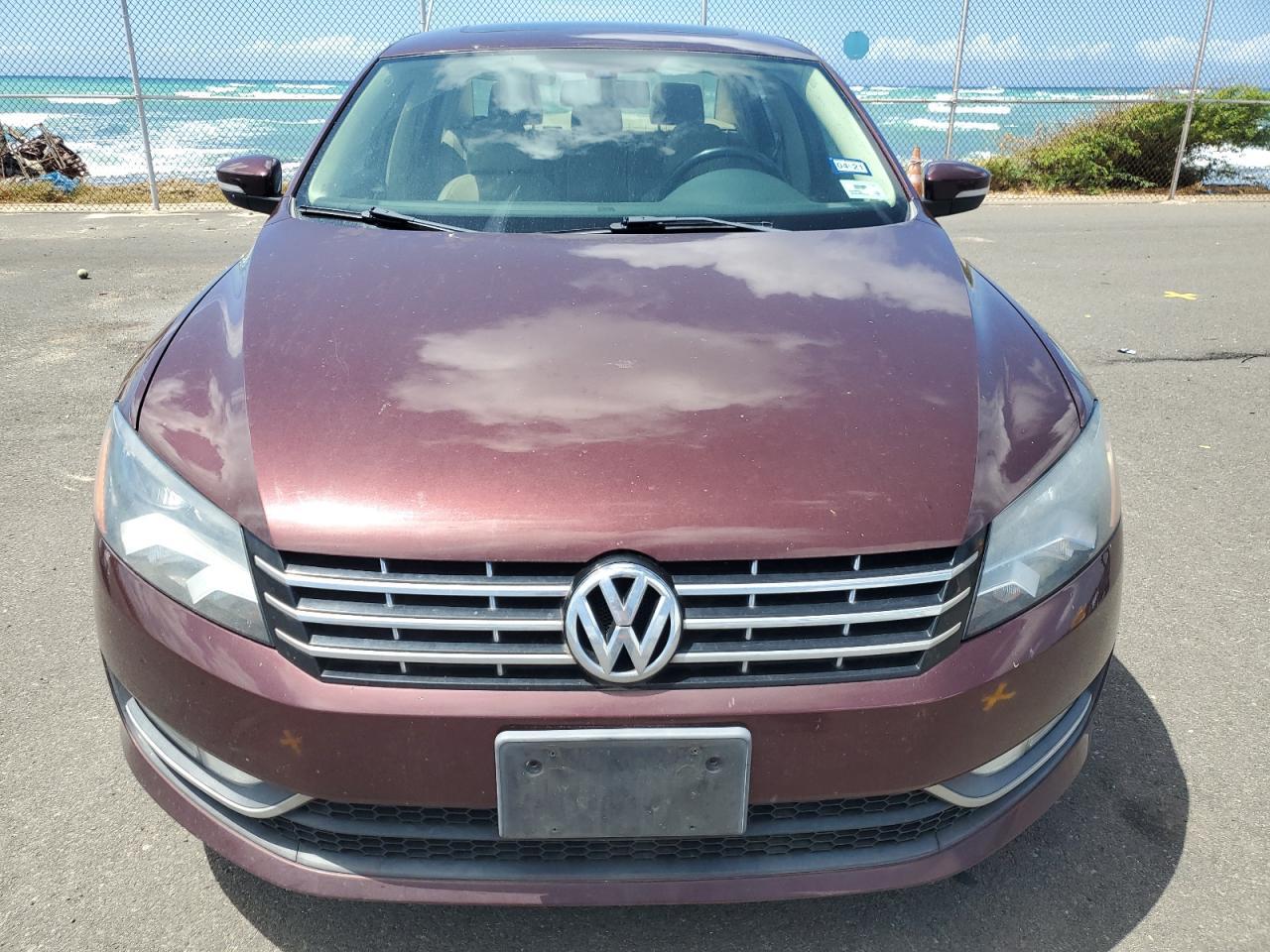 2013 Volkswagen Passat Sel - Фото 5