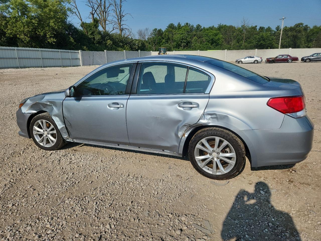 2013 Subaru Legacy 2.5I Premium - Фото 2