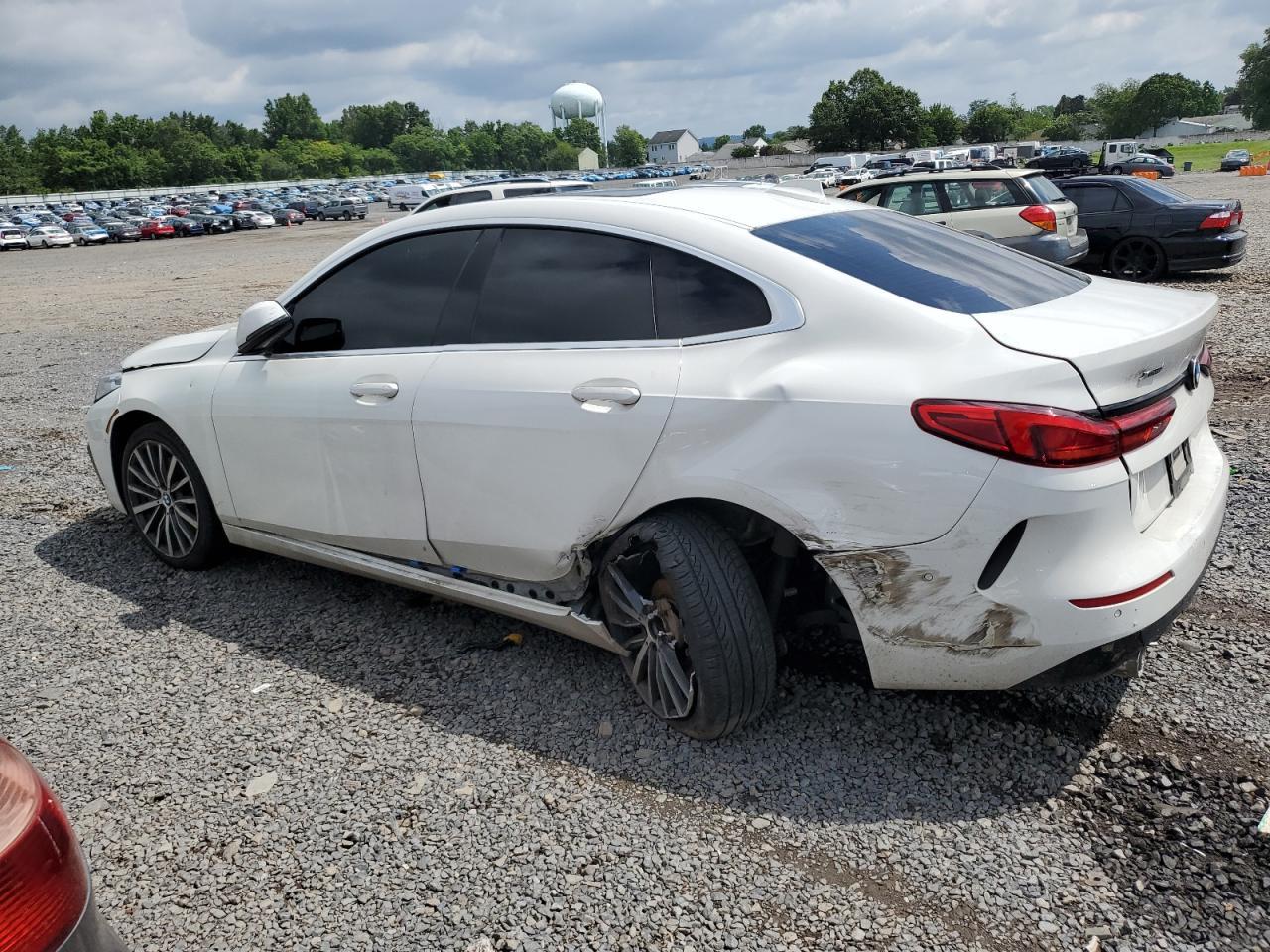 2021 BMW 228Xi - Фото 2