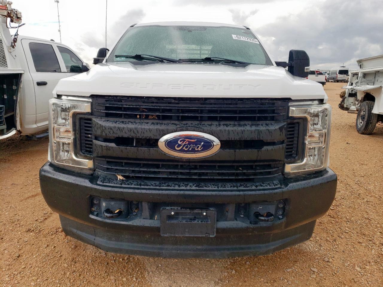 2019 Ford F250 Super Duty - Image 5