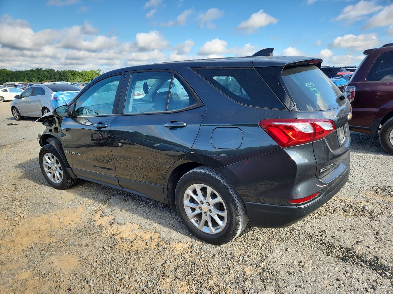 2020 Chevrolet Equinox Ls - Image 2