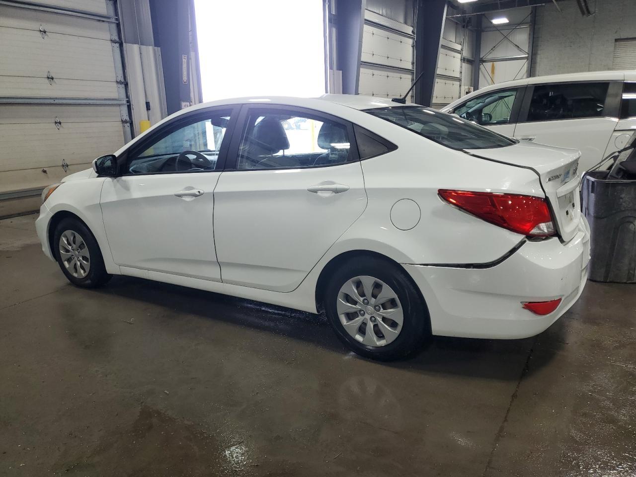 2016 Hyundai Accent Se - Image 2