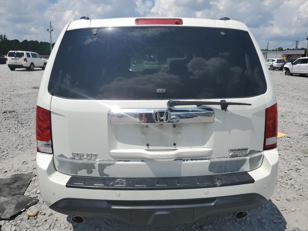 2015 Honda Pilot Touring - Image 6