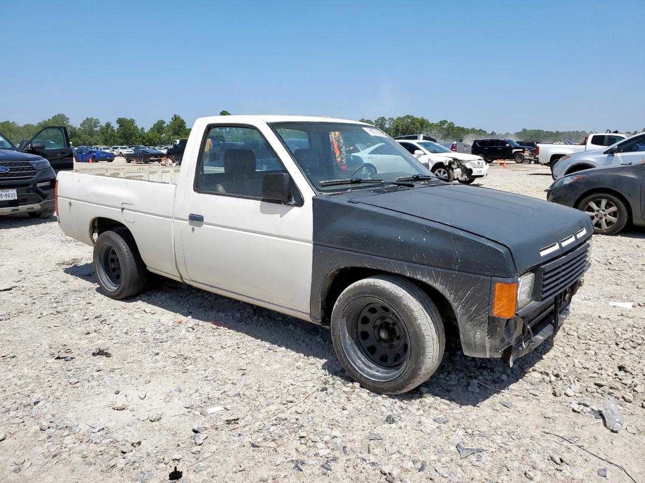 1986 Nissan D21 Short Bed - Фото 4