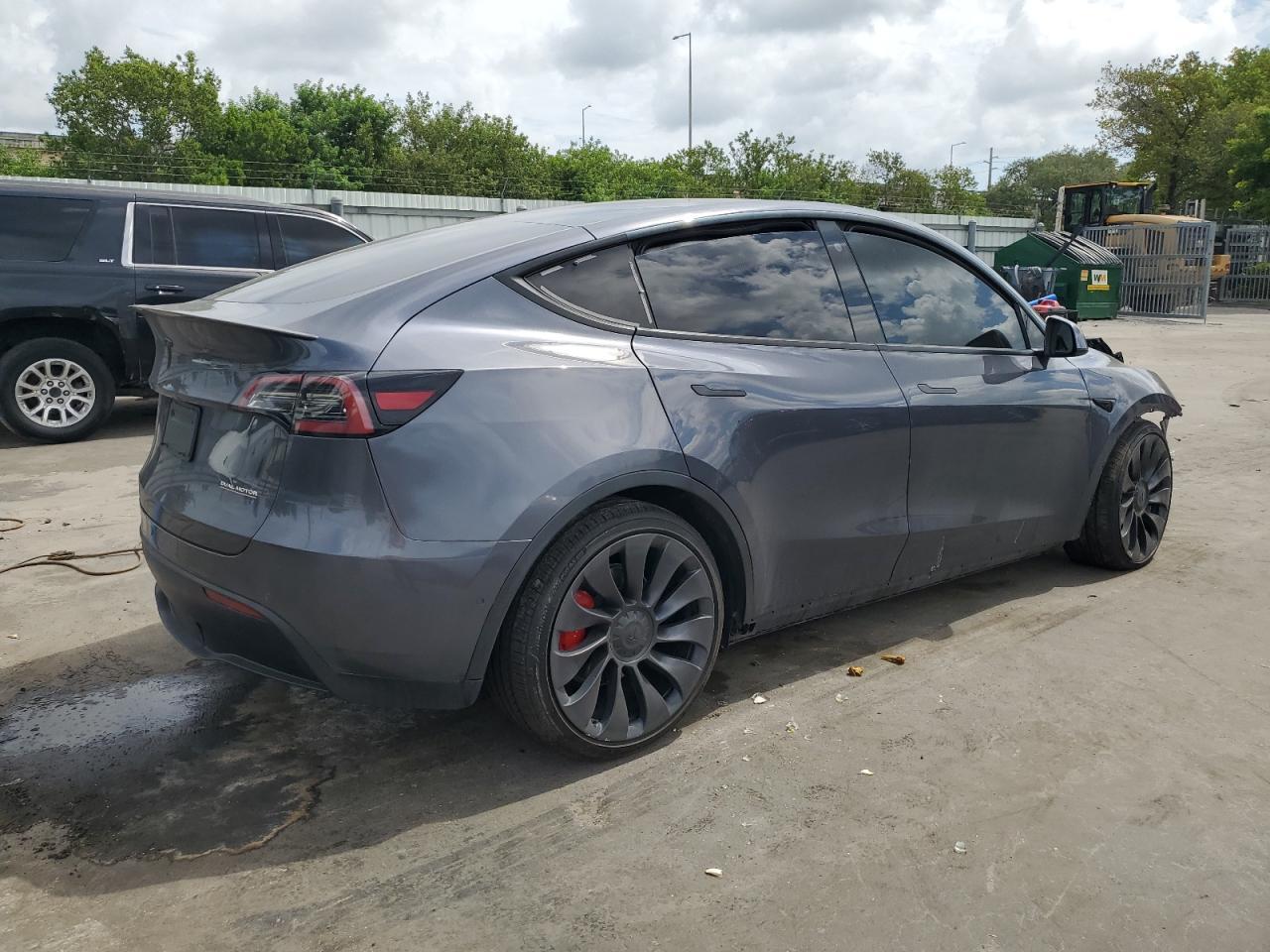 2022 Tesla Model Y - Image 5