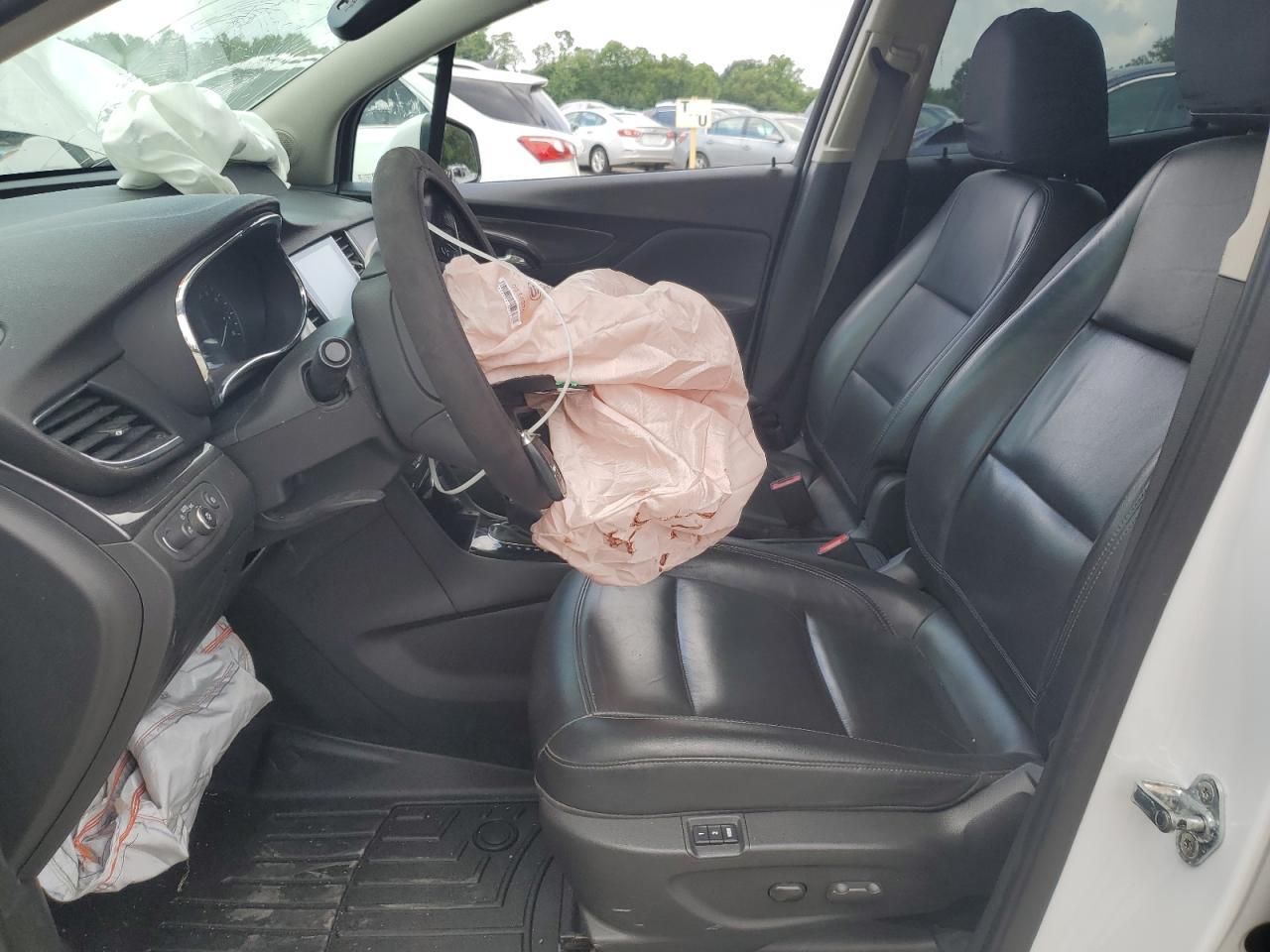 2020 Buick Encore Essence - Фото 7