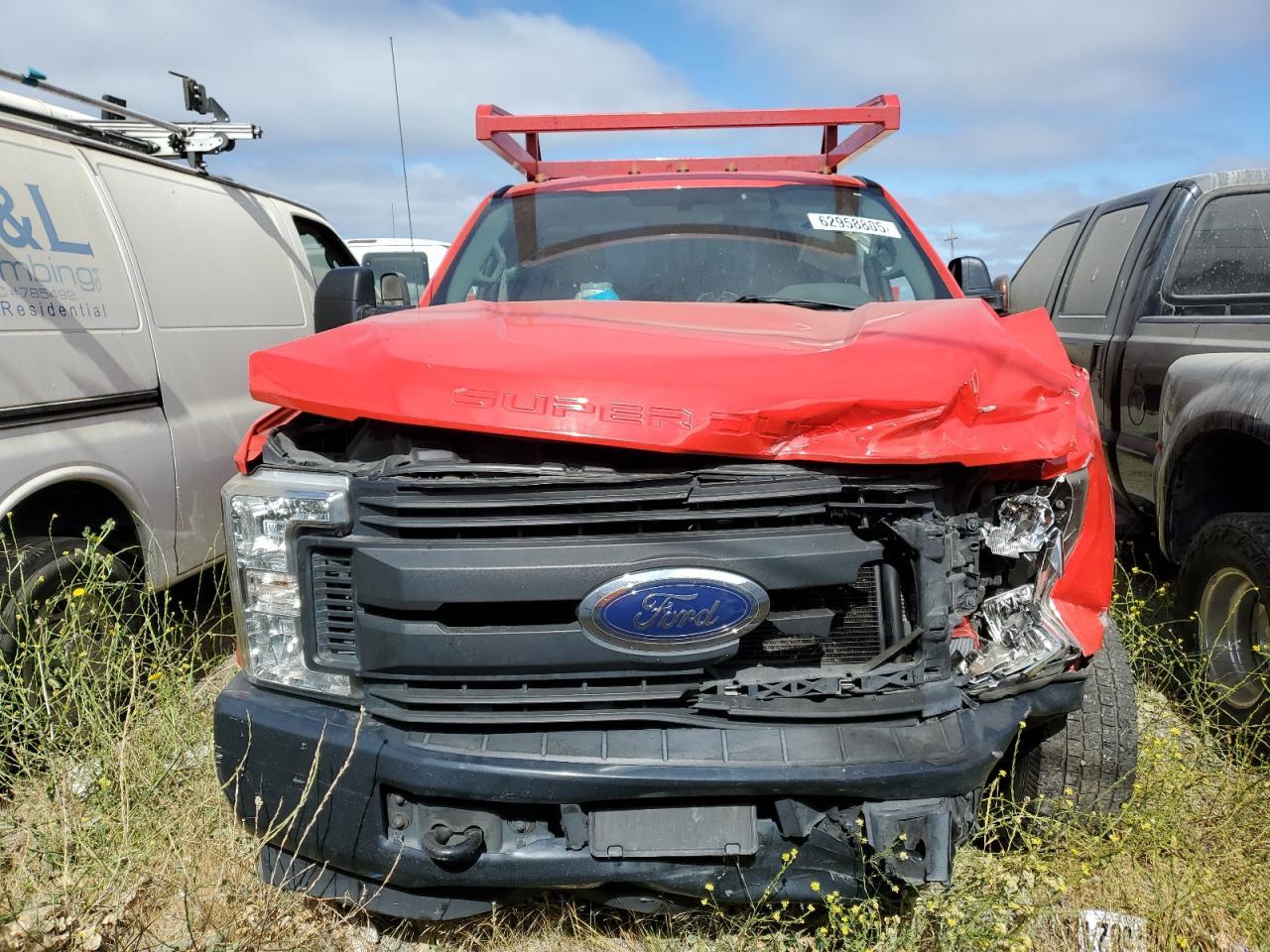 2018 Ford F350 Super Duty - Фото 5