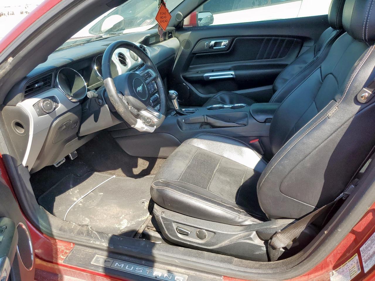 2016 Ford Mustang - Image 7