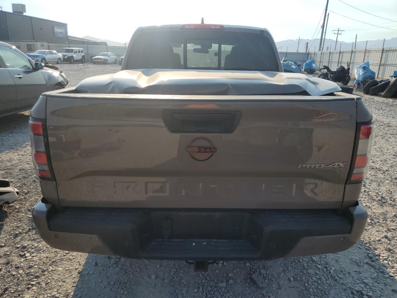 2022 Nissan Frontier S - Фото 6