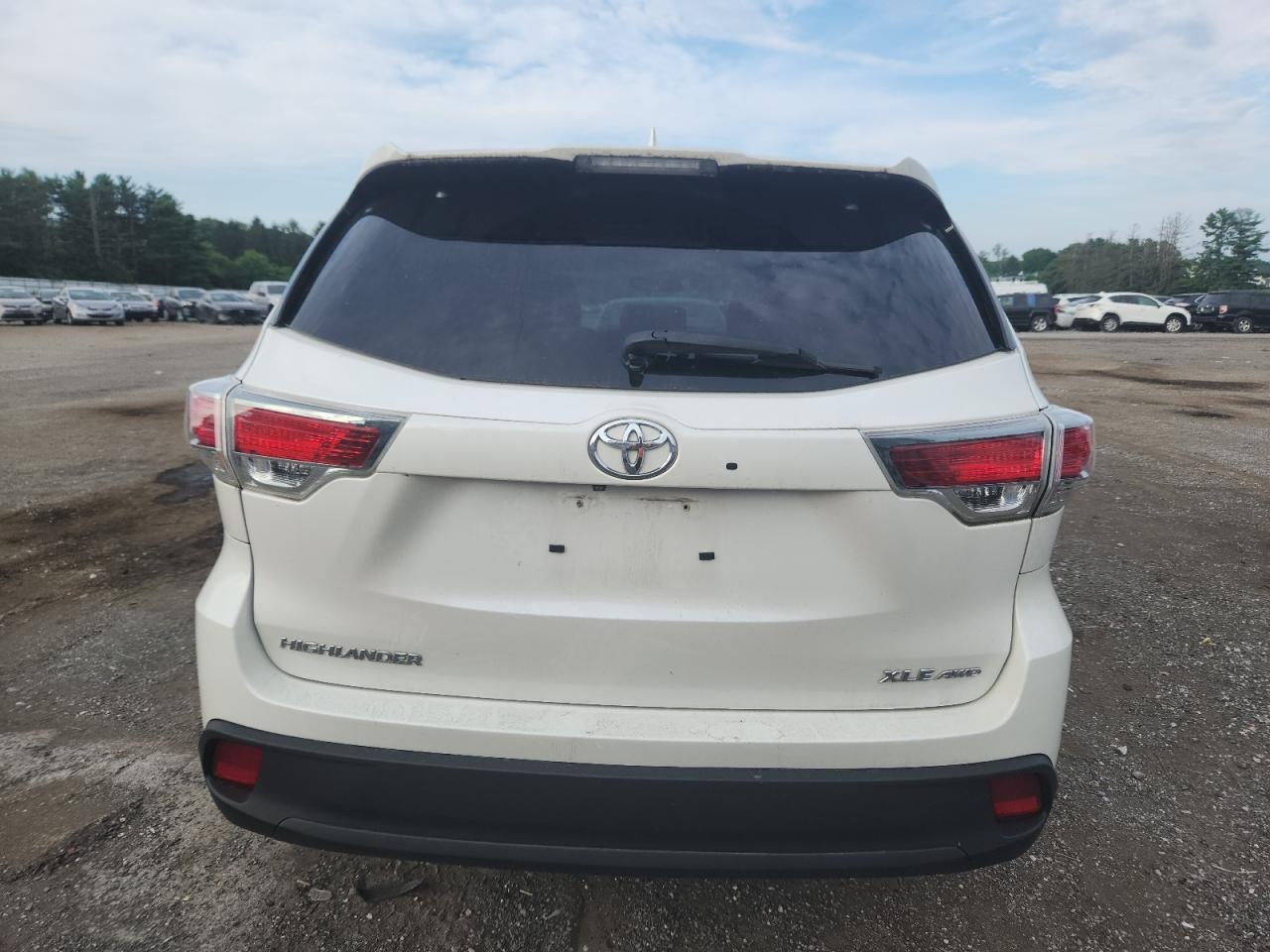 2015 Toyota Highlander Xle - Фото 6