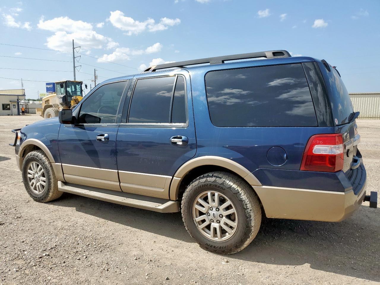 2014 Ford Expedition Xlt - Image 2