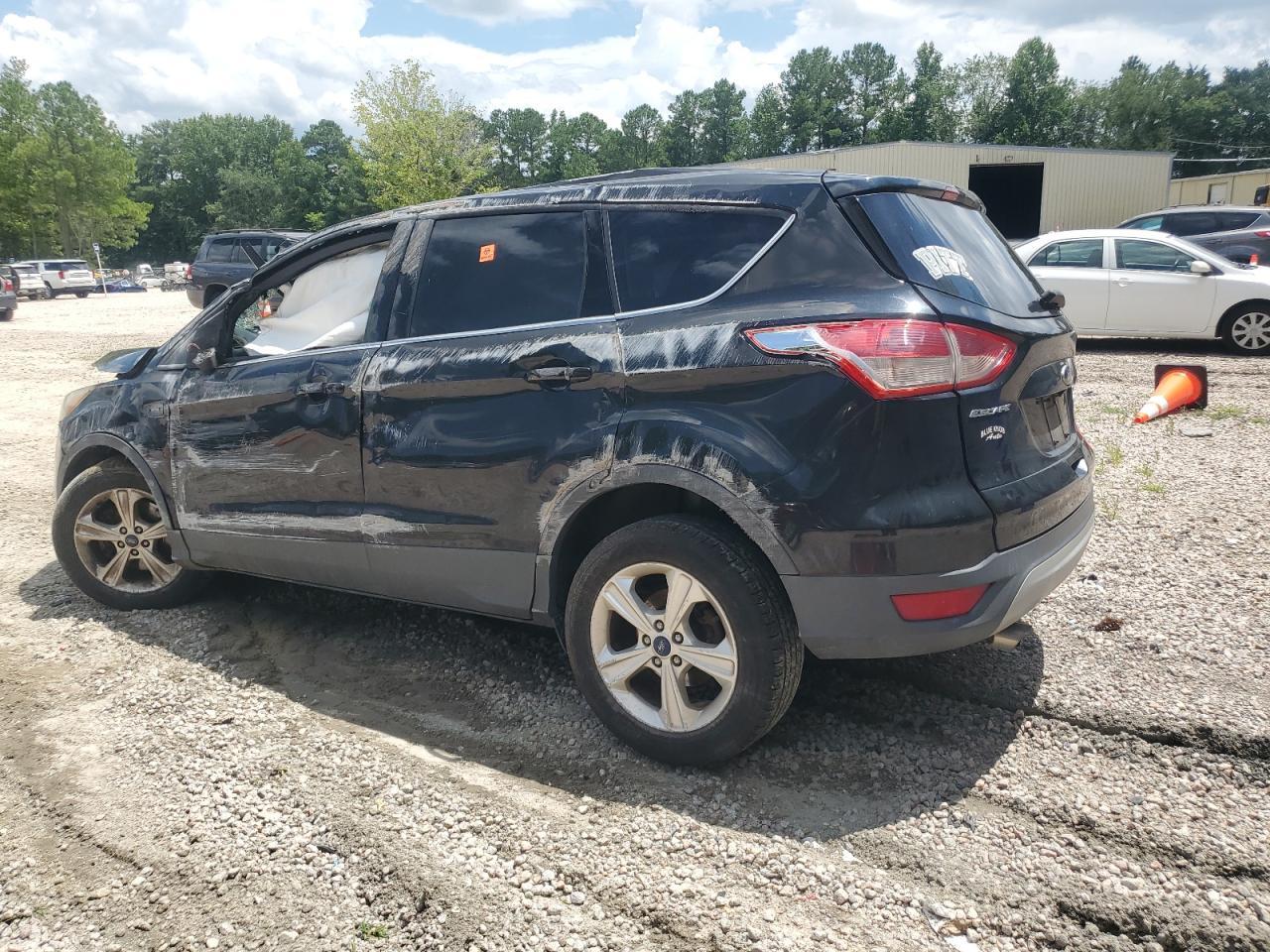 2015 Ford Escape - Фото 2