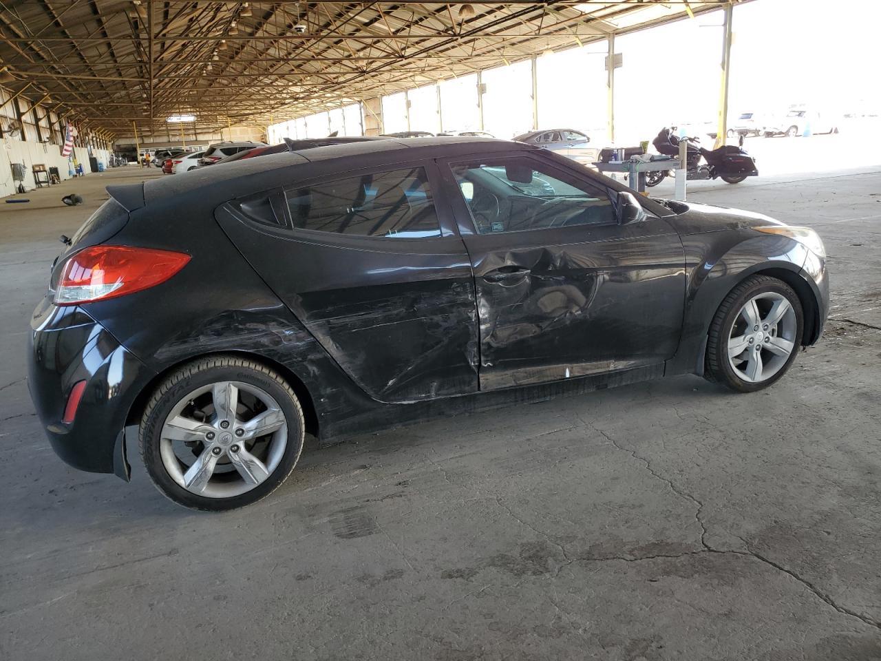 2014 Hyundai Veloster - Фото 3