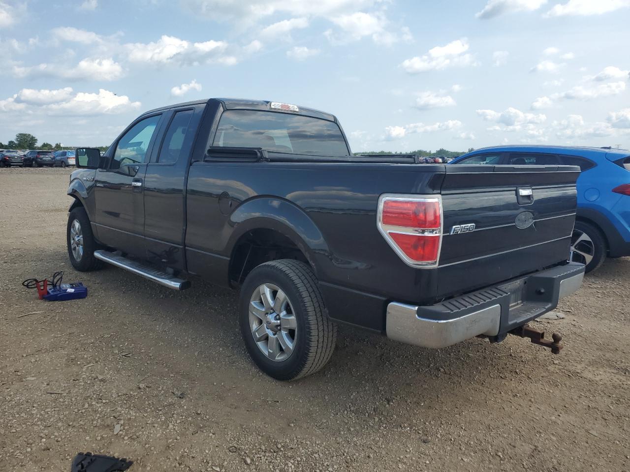 2013 Ford F150 Super Cab - Фото 2