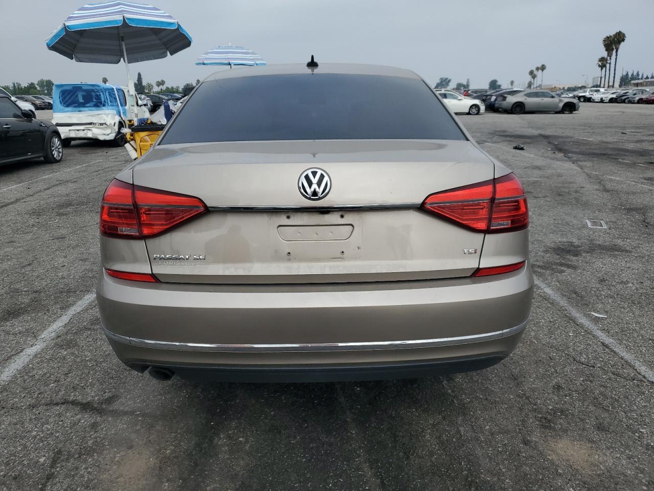 2016 Volkswagen Passat Se - Фото 6