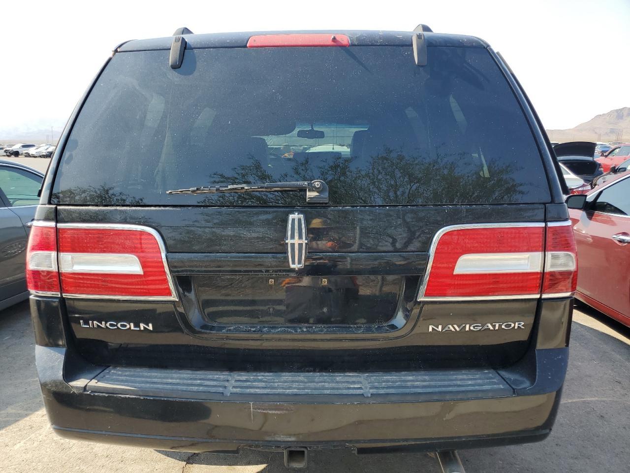 2007 Lincoln Navigator - Image 6