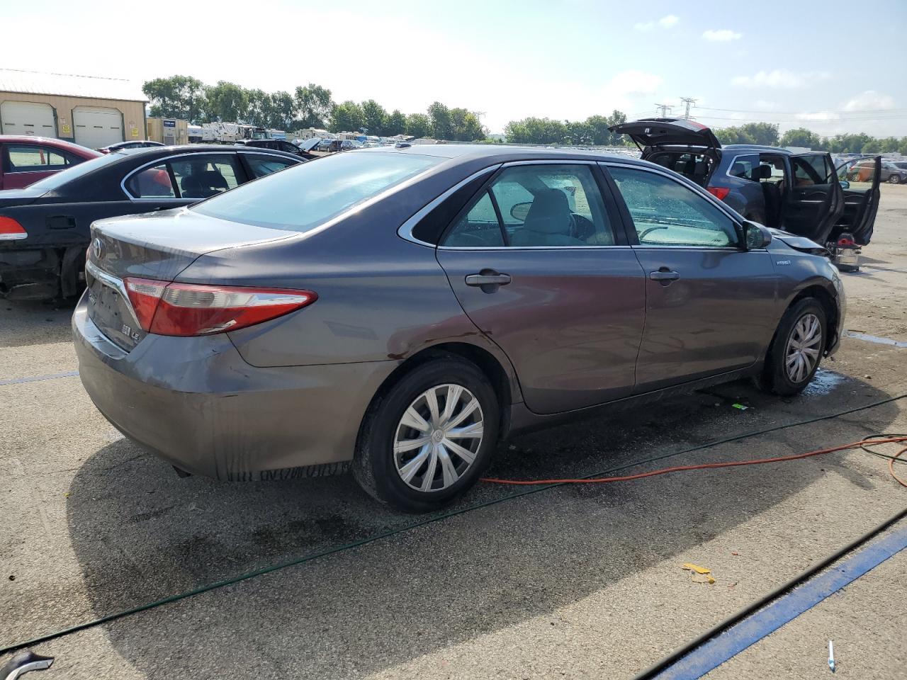 2015 Toyota Camrry - Фото 3