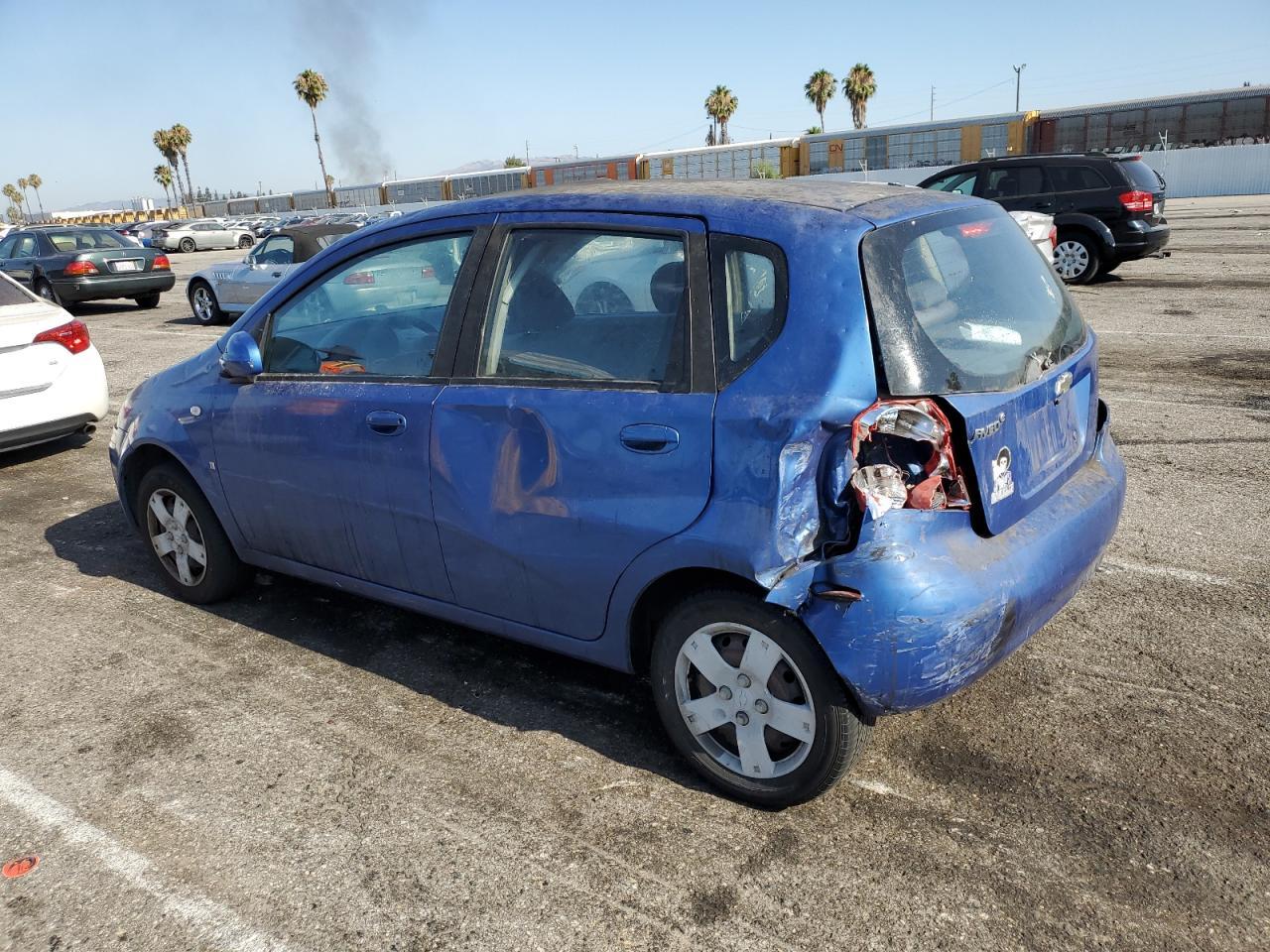 2007 Chevrolet Aveo Base - Image 2