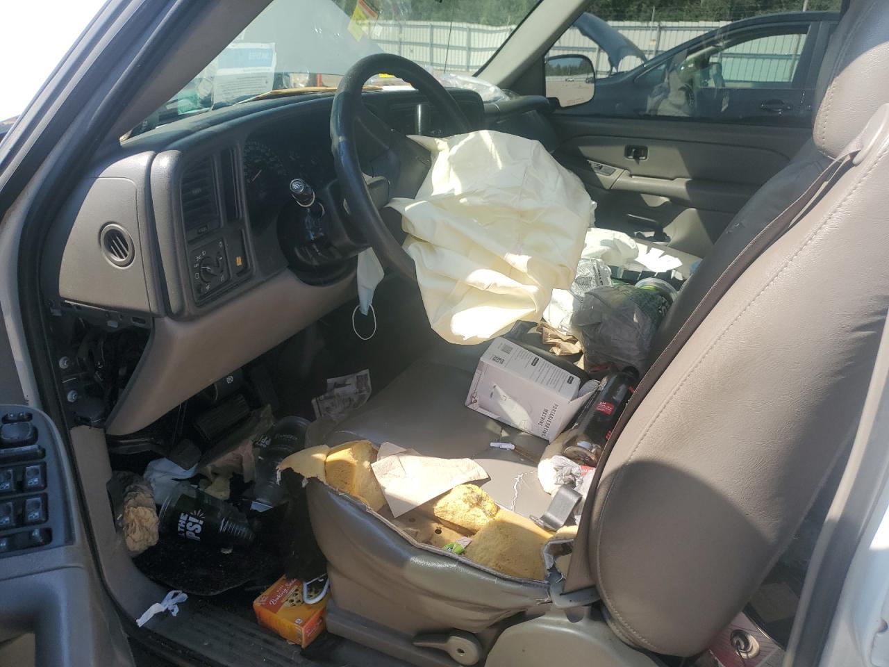 2004 Chevrolet Suburban C1500 - Фото 7