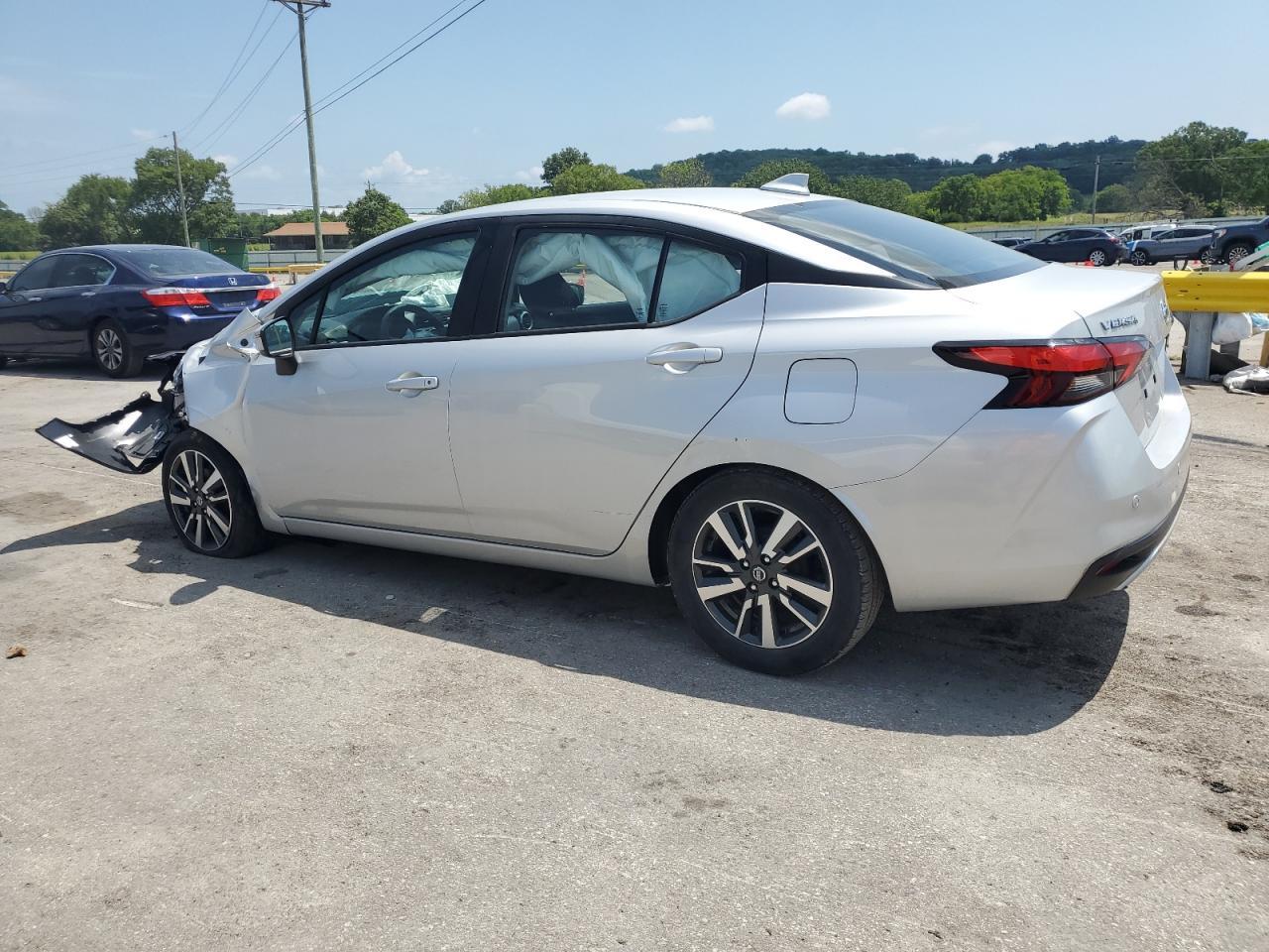 2021 Nissan Versa S - Image 2