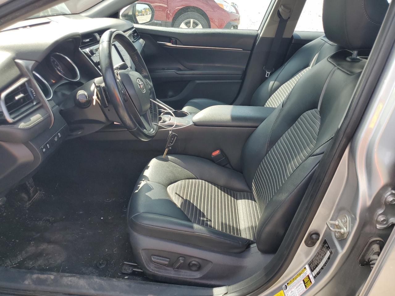 2020 Toyota Camry Se - Image 7