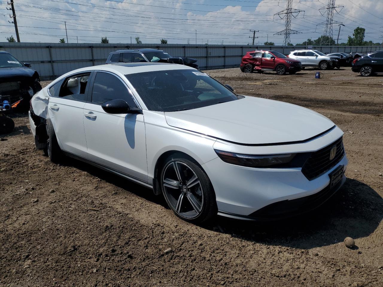 2023 Honda Accord Hybrid Sport - Image 4