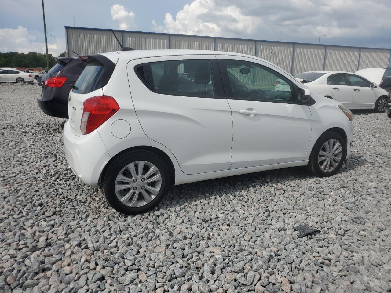 2017 Chevrolet Spark 1Lt - Фото 3